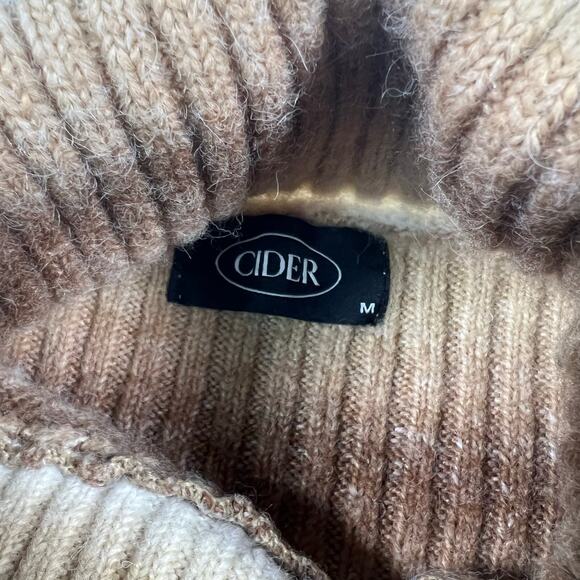 Cider Cropped Turtleneck Brown Ombre Striped Sweater Size Medium - Picture 3 of 5